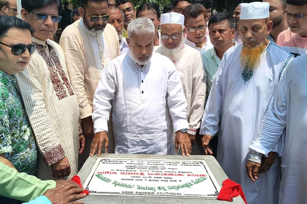 সোনারগাঁয়ে বিদ্যালয়ের নতুন ভবন উদ্বোধন