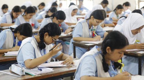 এসএসসি ও সমমান পরীক্ষা শুরু