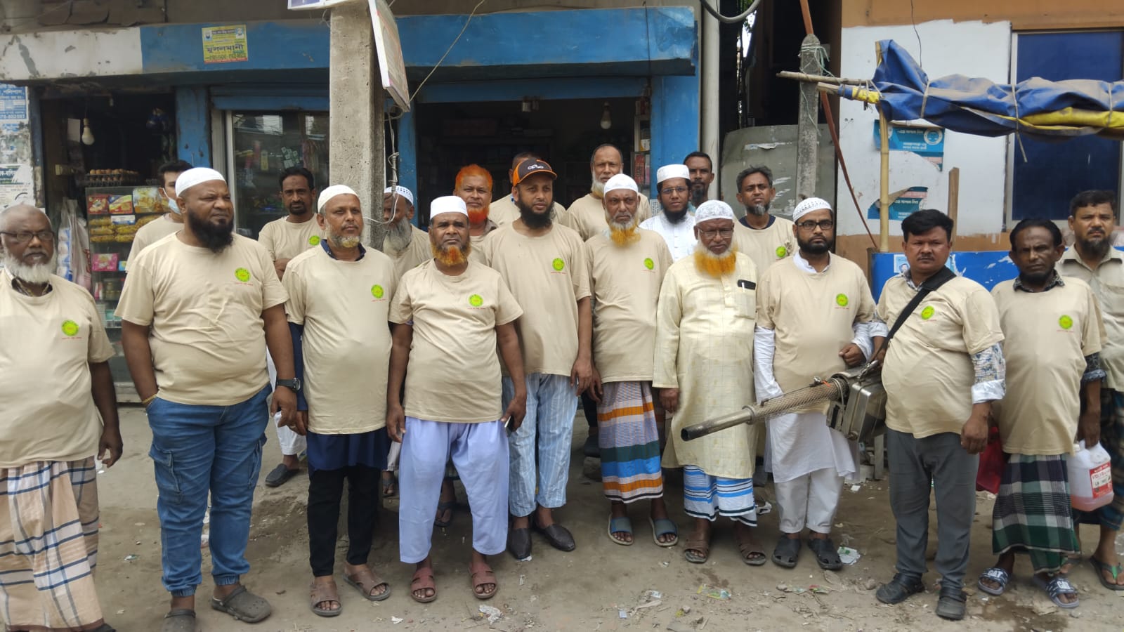 এনায়েত নগর ইউনিয়নে সোহেল খানের নেতৃত্ব মশক নিধন কর্মসূচি পালিত