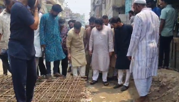 সড়ক সংস্কারে অনিয়ম, এমপির কঠোর নির্দেশনা