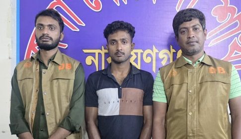 সিদ্ধিরগঞ্জে ৩ হাজার ইয়াবাসহ গ্রেপ্তার ১