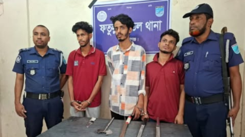 ফতুল্লায় ডাকাতির প্রস্তুতিকালে আটক ৩